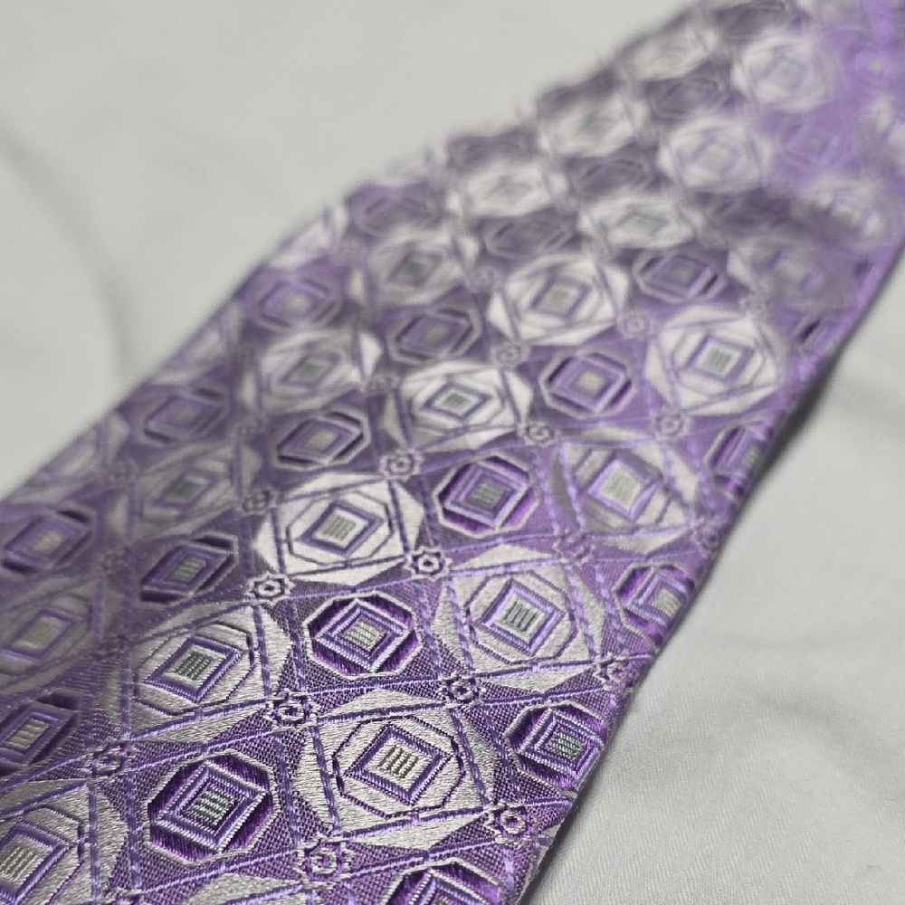 Bachrach Lavender Geometric Silk Tie